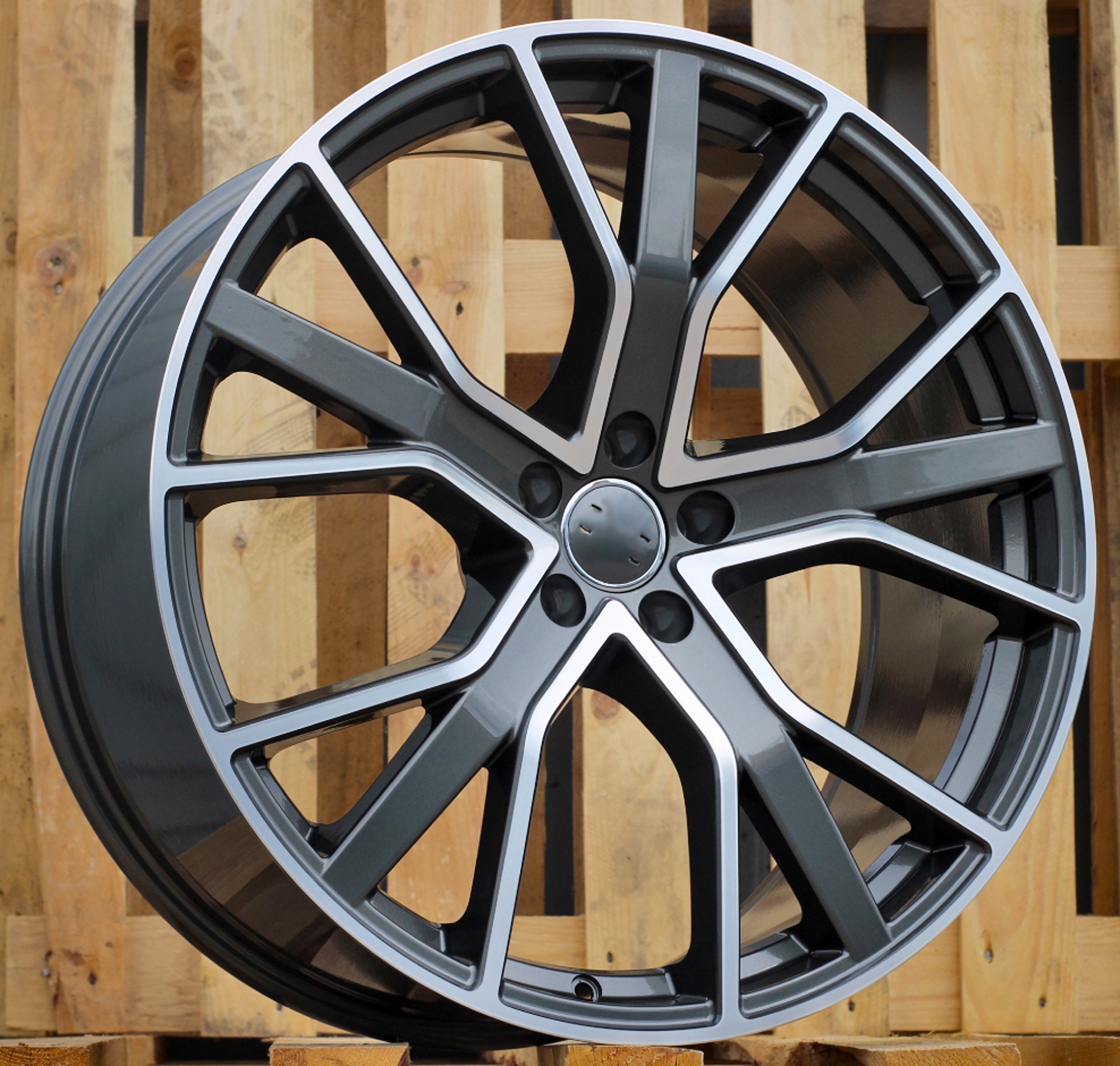 R18x8 5X112 ET 35 66.5 B5131 (FBX133) Grey Polished (MG) For AUD (Z5) (HYBRID FORGED)