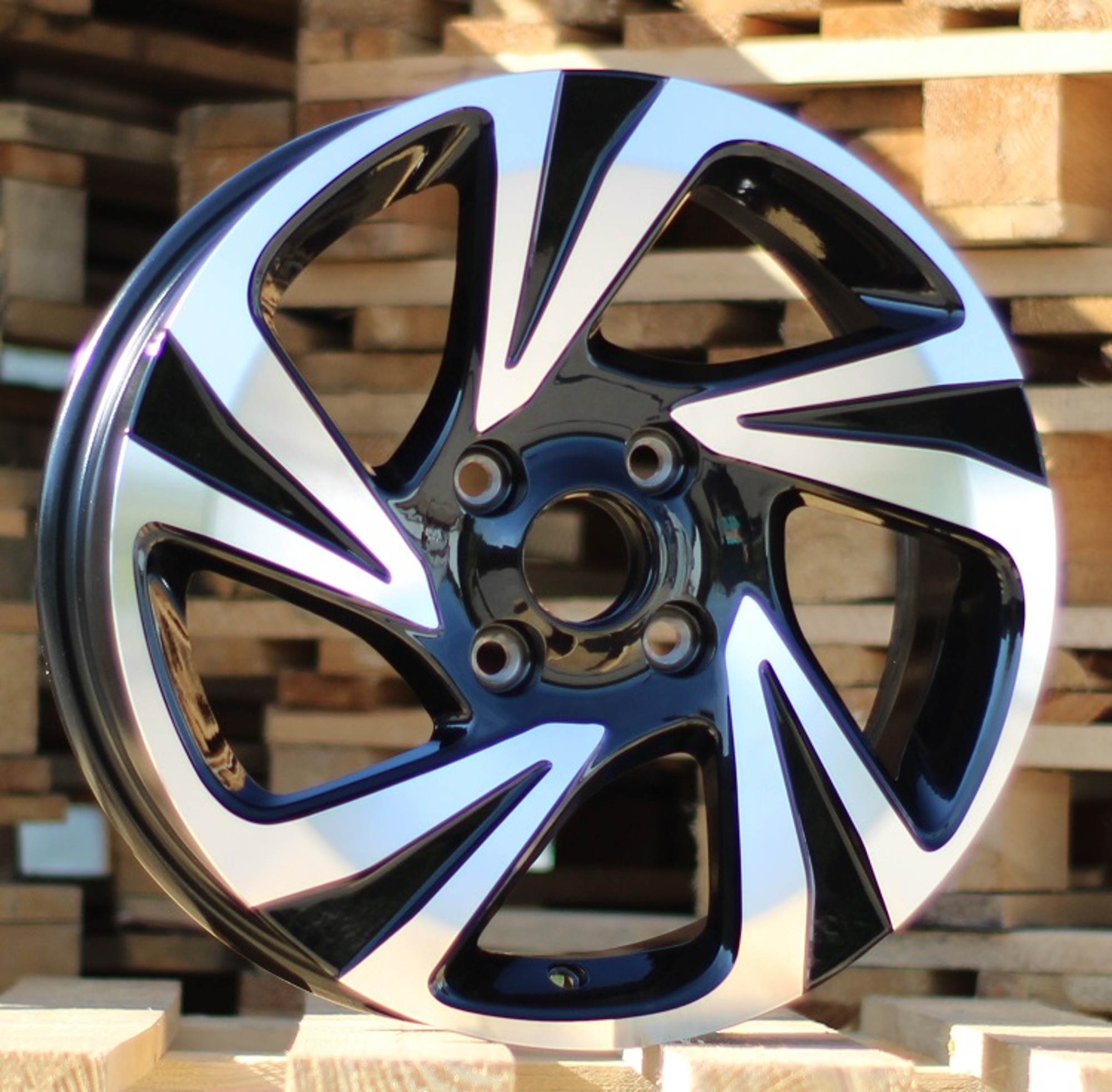 R16x6 4X114.3 ET 40 56.6 F5030 Black Polished (MB) For CHEVR
