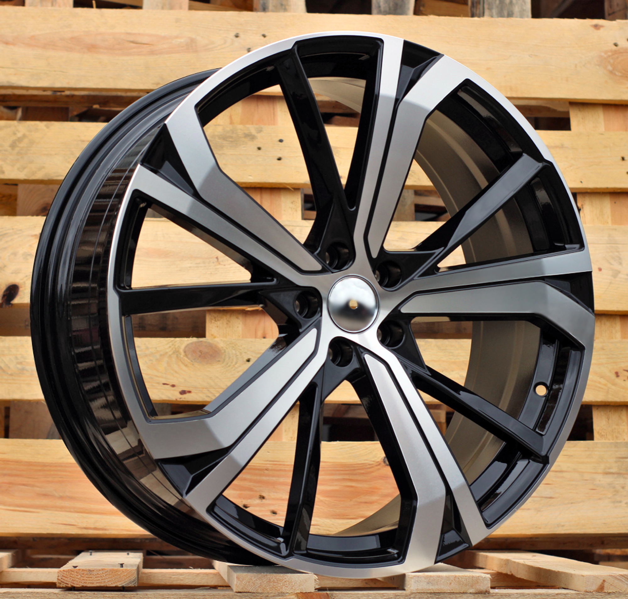 R19x7.5 5X108 ET 50.5 63.4 SF503 Black Polished (MB) For VOLVO (Z5) (HYBRID FORGED)